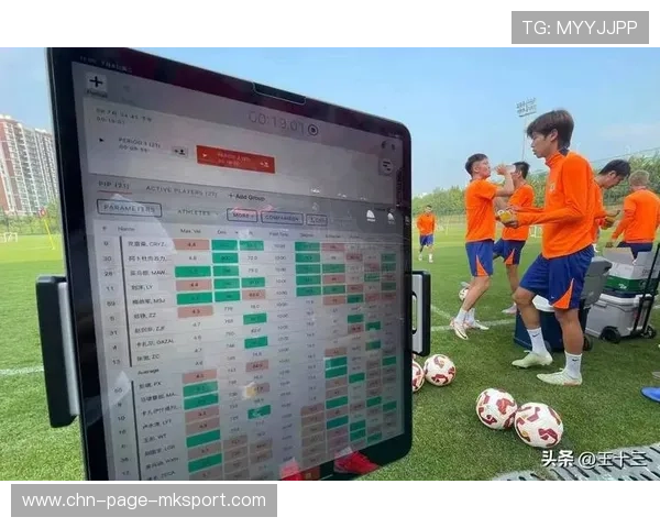 球队在赛季中段加强体能训练避免伤病,提高球队